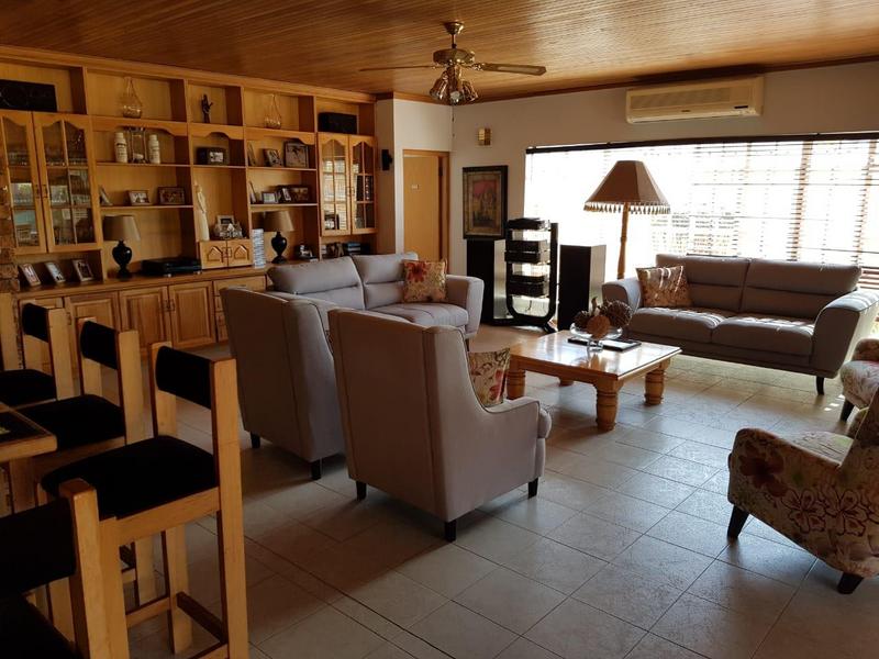 4 Bedroom Property for Sale in Naudeville Free State